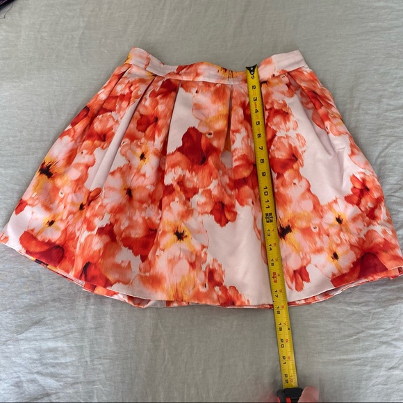 Bardot Orange Floral and White Skirt with pockets Medium Size 8 - Picture 5 of 8